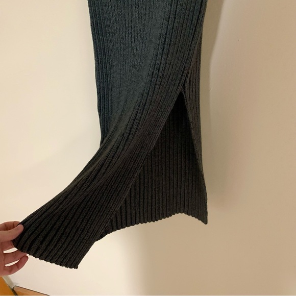 Bodycon Ribbed Sweater Slit-Dress - Picture 3 of 6